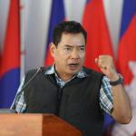 Who is "Phi Huat"? Biography of Khleang Huot, the interpreter in the clip of Prime Minister Yingluck and Hun Sen.