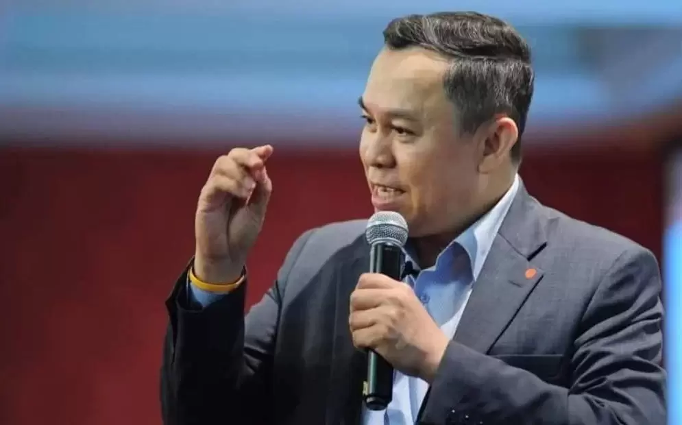 The caretaker prime minister, the power crisis, the political vacuum, and the way out for Thailand